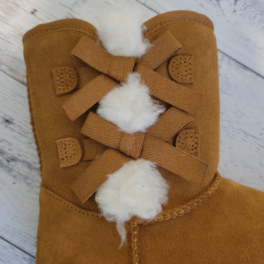 NWT KOOLABURRA BY UGG BOOTS K VICTORIA SHORT TAN COLOR BOW ACCENTS WARM - Picture 3 of 11